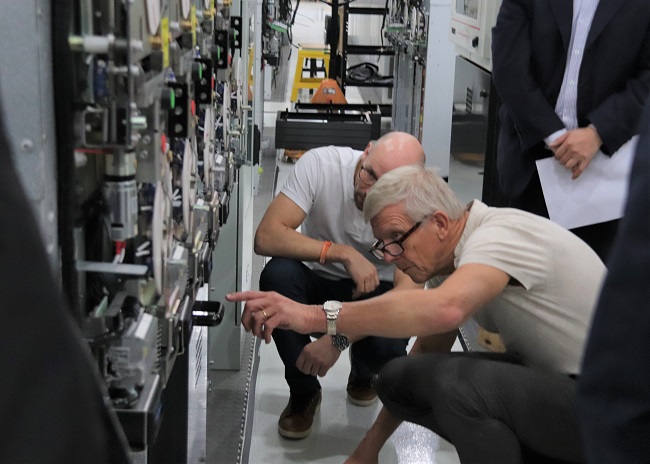 中外合資高壓開關(guān)柜XGN99 中外合資高壓開關(guān)柜XGN99